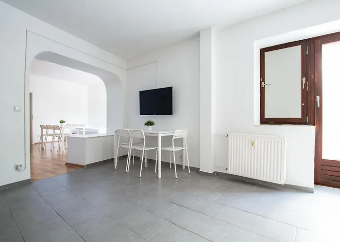 T&K Apartments Duisburg 4 Apartments 110Qm With Balcony