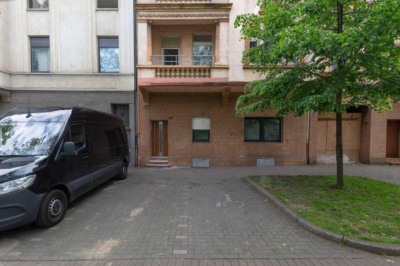 T&k 4 110qm With Balcony Apartment Duisburg