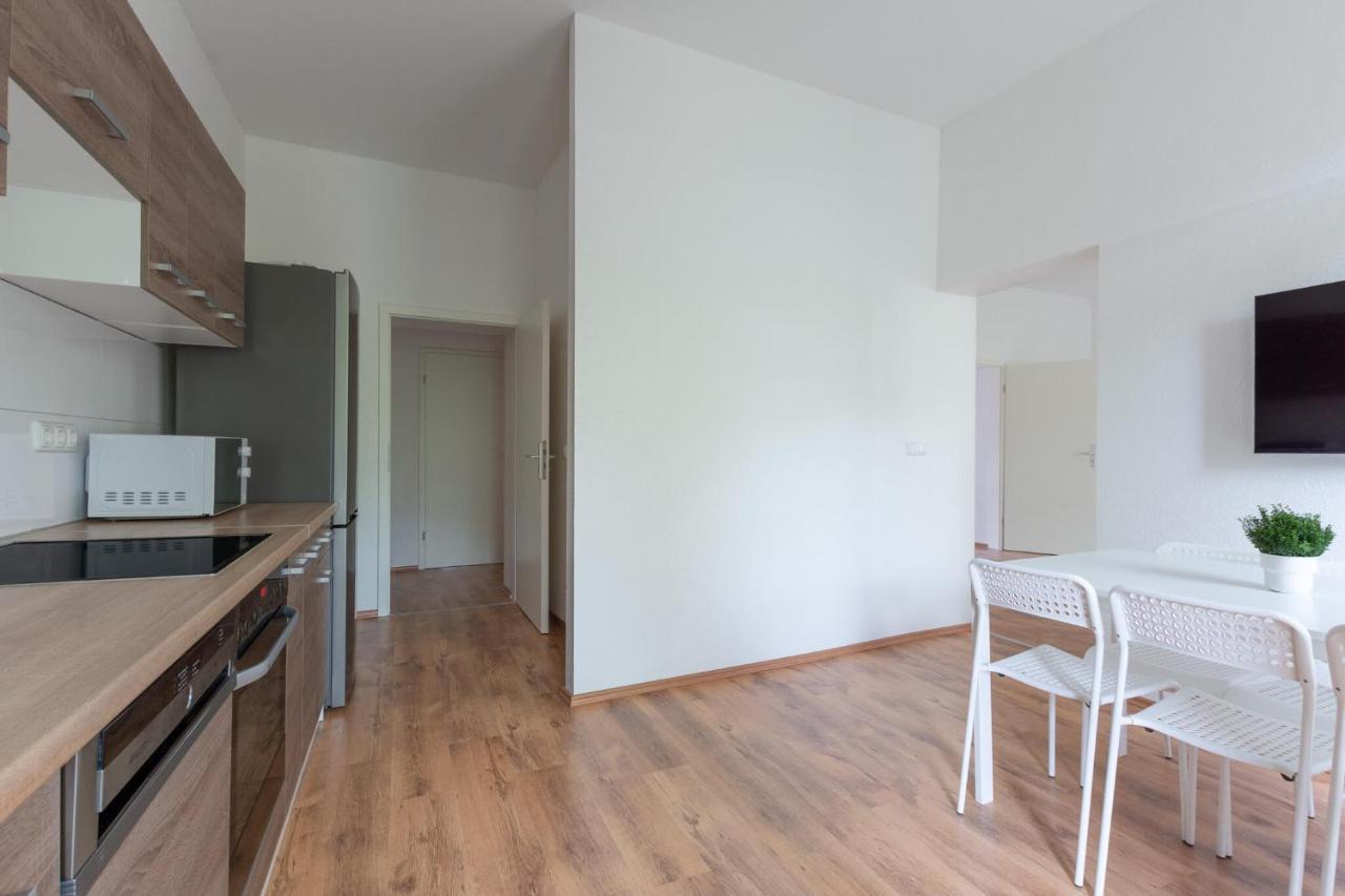 T&k 4 110qm With Balcony Apartment *