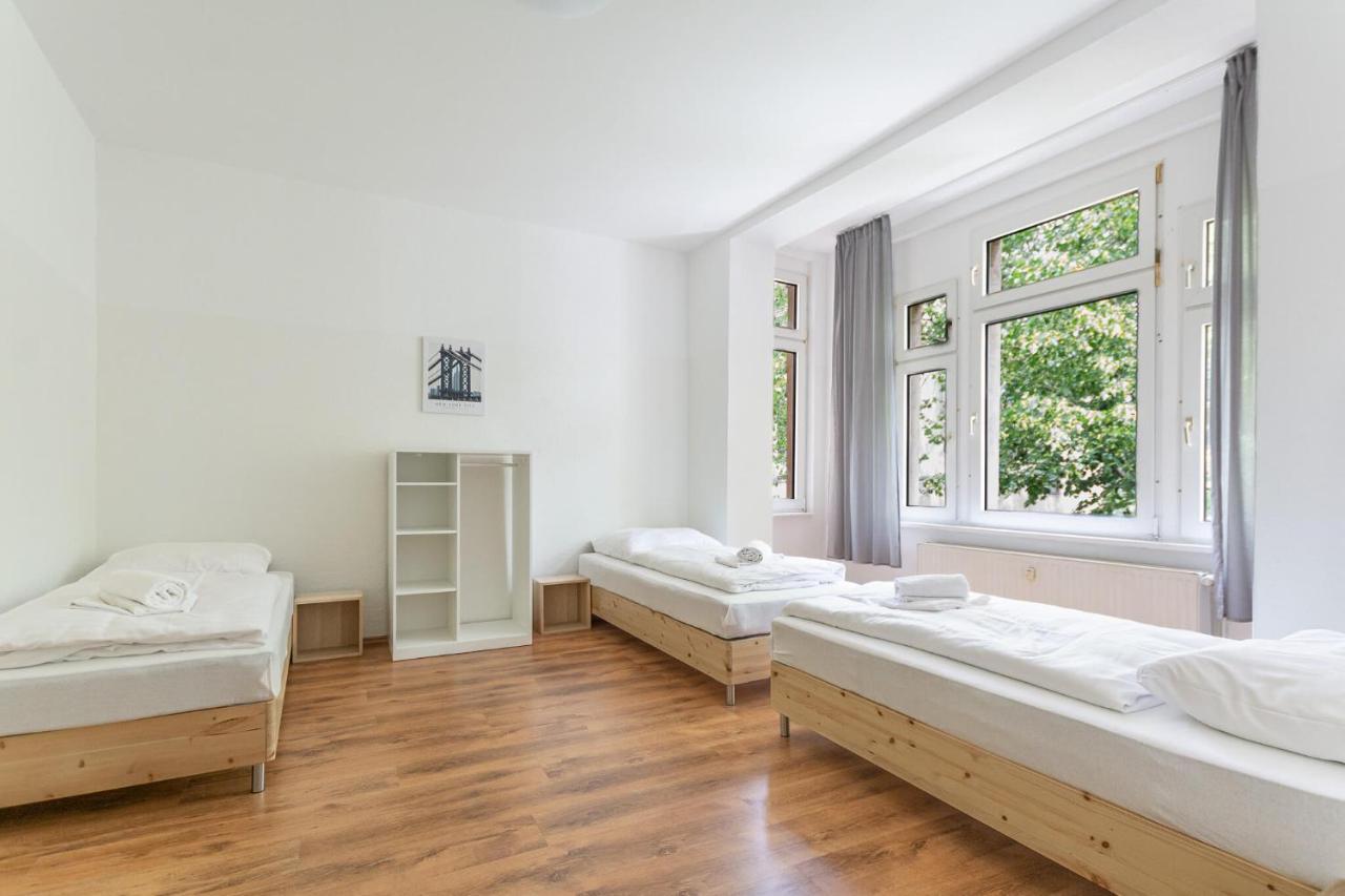 Apartment T&k 4 110qm With Balcony Duisburg