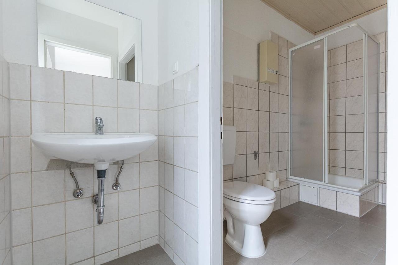 Apartment T&k 4 110qm With Balcony Duisburg